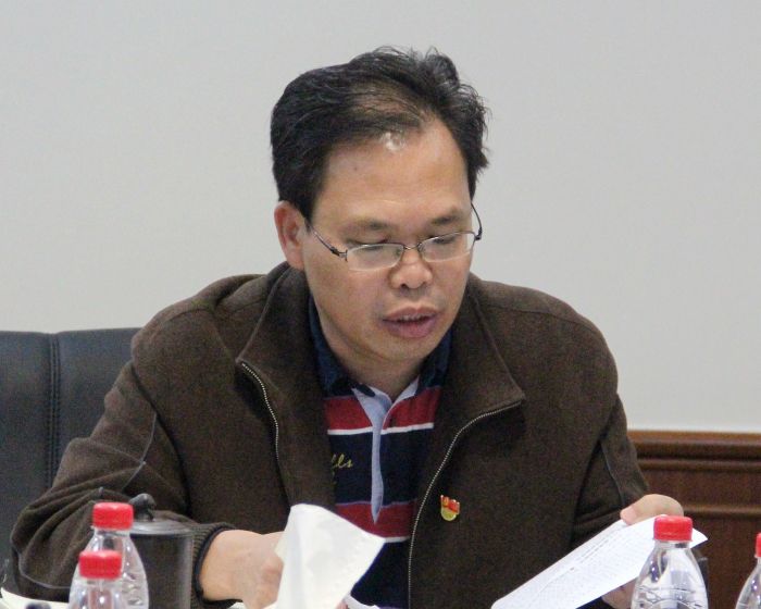 12.13陈祖训在会上作讲话。。。。。。。冯学萍 摄.jpg