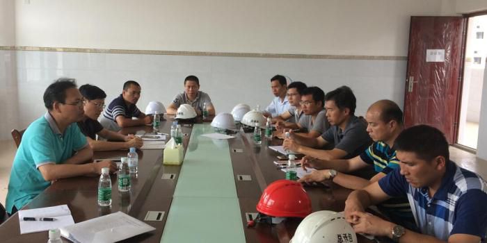 8.1聚会现场。。。。。。石安摄700.jpg