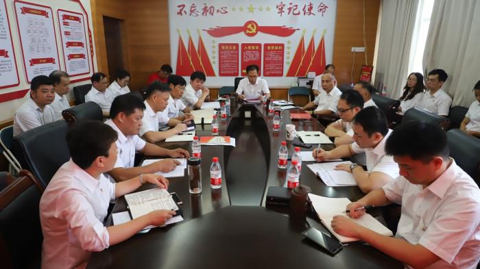 7典范事例剖析会现场。。。。。。。。谭龙 摄700.JPG