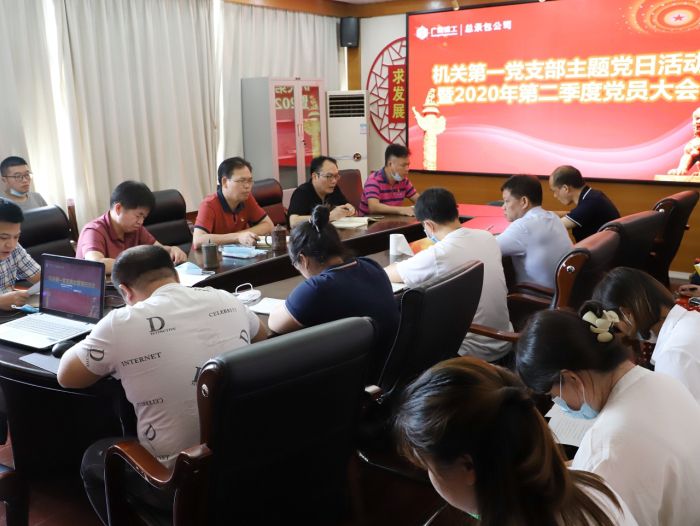 聚会现场。。。。。谭龙摄.jpg