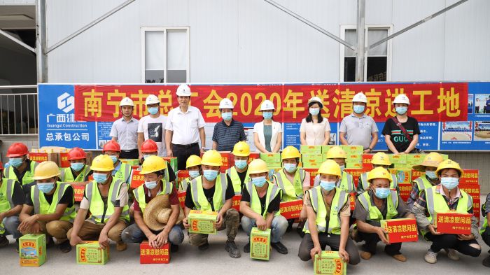 合影。。。。。。。李立云 摄.jpg