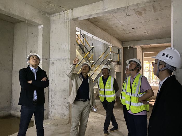 检查现场。。。。。张振海 摄.jpg