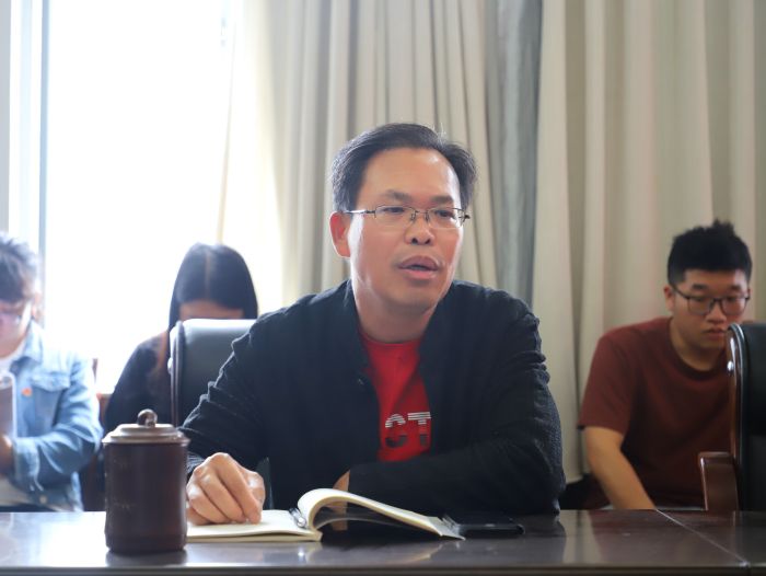 陈祖训作讲话。。。。。。。谭龙 摄.jpg