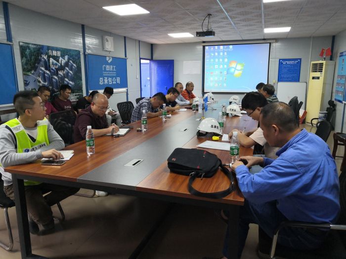 9军粮项目调研会现场。。。。。。邓灿滨 摄.jpg