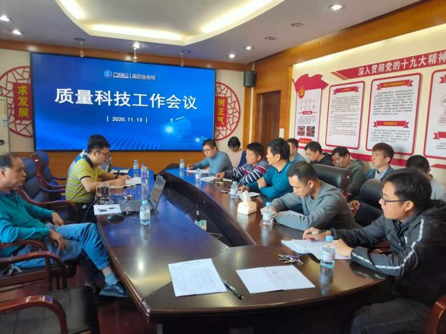 12聚会现场。。。。。。。。张凤英 摄.jpg