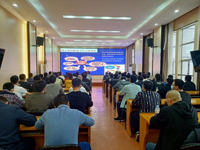 培训现场。。。。。；；；；；；；谱似 摄.jpg