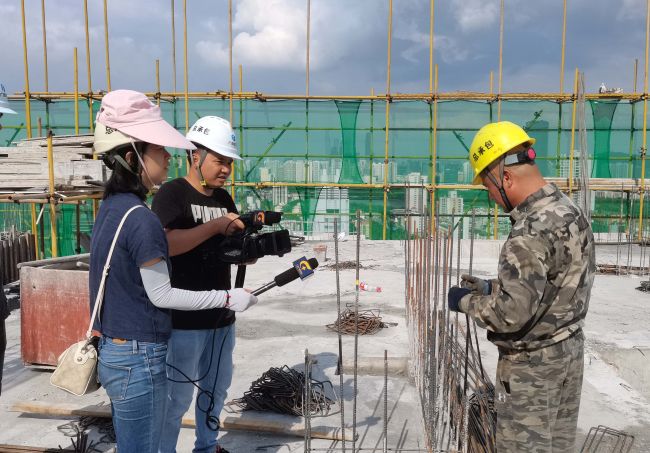 采访现场。。。。。ㄐ尥迹.jpg