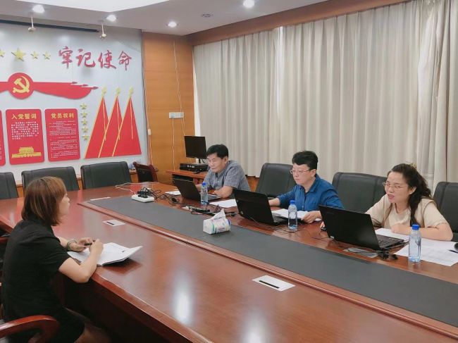 第一组答辩现场。。。。。谭龙 摄.jpg