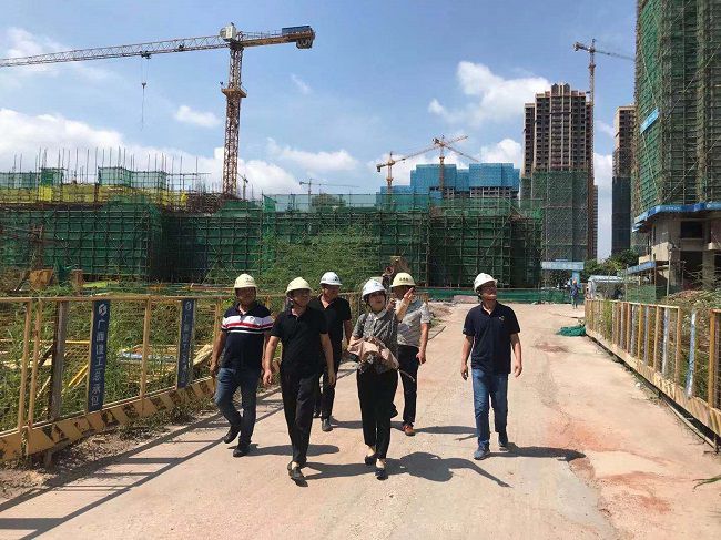 检查现场。。。。。唬；；；；莆氖 摄（修图）.jpg