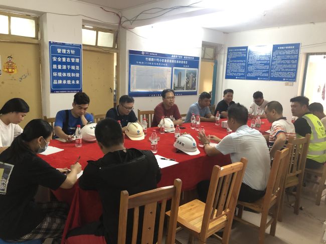 0.1聚会现场。。。。。吴安华  摄.jpg