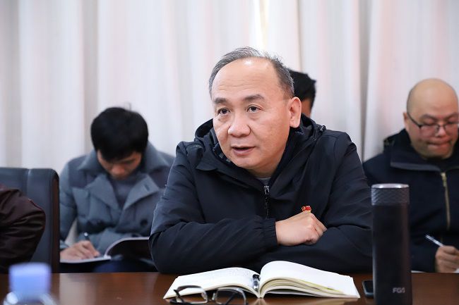 陆烜讲话。。。。。。。侯健杰 摄（修图）.jpg