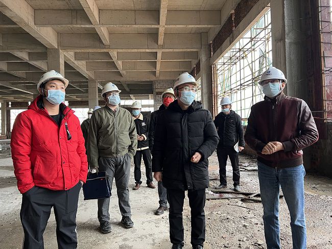 检查现场。。。。。。廖之锭 摄（修图）.jpg