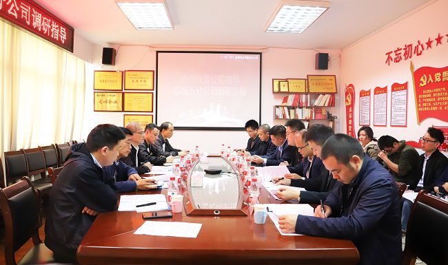 聚会现场。。。。。杨钰 摄（修图）.jpg