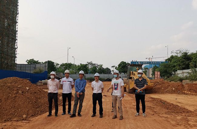 检查现场。。。。。。陈柳林 摄（修图）.jpg