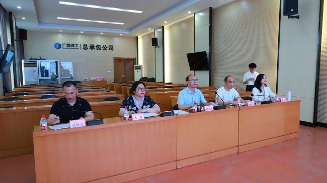 竞选会评委。。。。。。。。李立云 摄（修图）.jpg