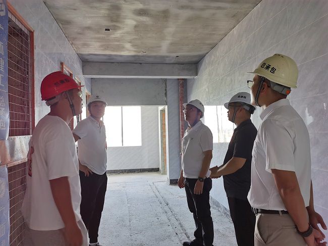 项目现场。。。。。。。潘文君 摄（修图）.jpg