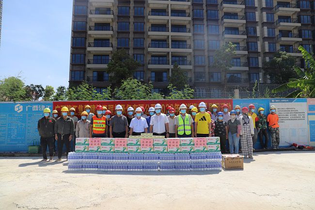 活动合影。。。。。杨钰 摄（修图）.jpg