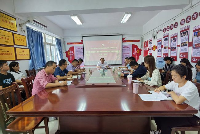 聚会现场。。。。。。。。韦文 摄（修图）.jpg