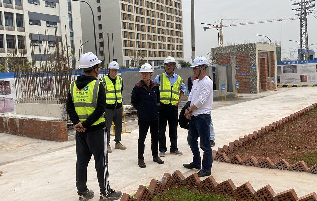 检查指导现场。。。。。。郭奎君 摄（修图）.jpg