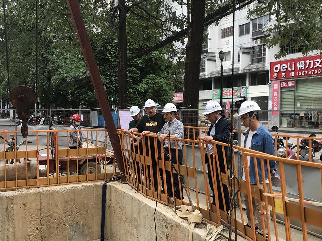 检查现场。。。。。。。。韦吉亮 摄（修图）.jpg