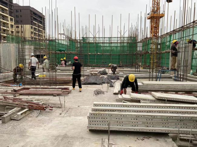 楼面施工。。。。。马小云 摄（修图）.jpg