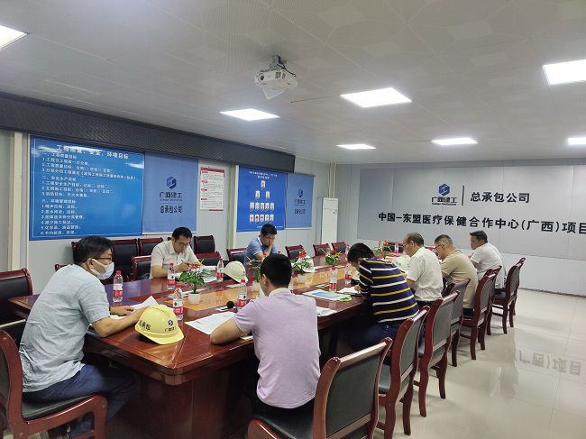 聚会现场。。。。。。卢文清 摄（修图）.jpg