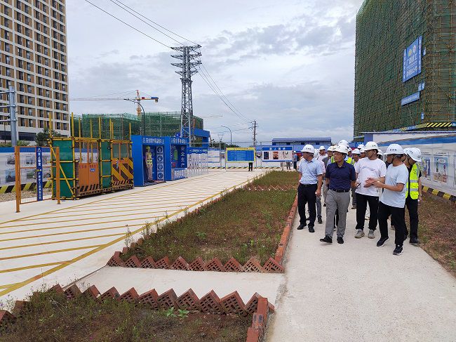 观摩项目现场。。。。。。；；；；；；；票ι 摄（修图）.jpg