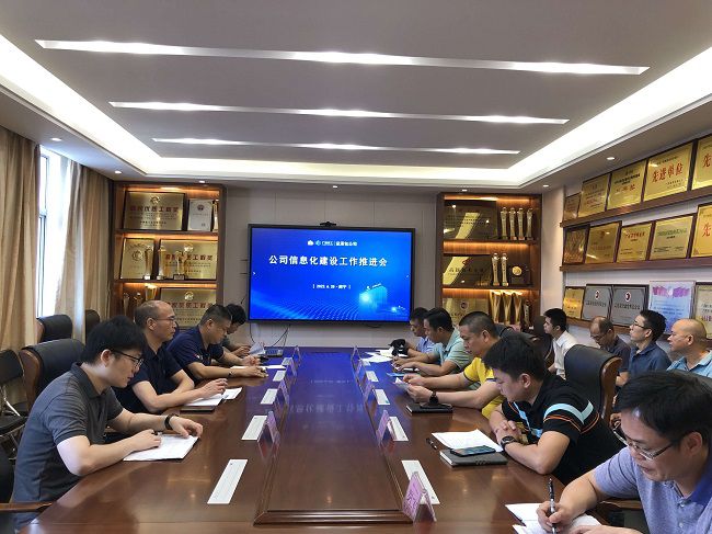 聚会现场。。。。。。。农茜茜 摄（修图）.jpg