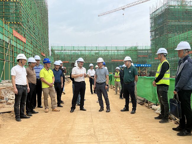 检查项目现场。。。。。。。。廖之锭 摄（修图）.jpg