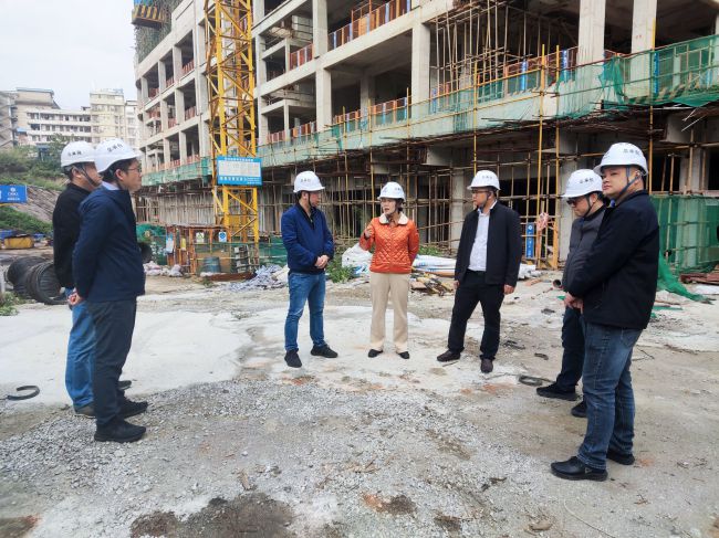 检查现场。。。。。。。莫铠嫣 摄（修图）.jpg