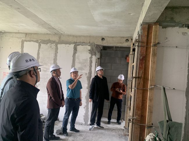 现场指导。。。。。。。。罗庆博 摄（修图）.jpg